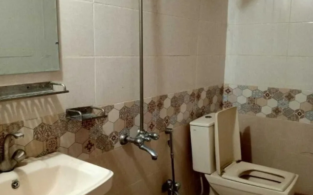 New Pak Hotel