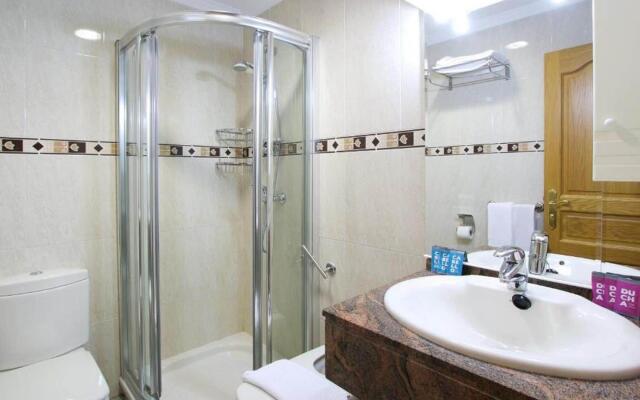 Snug apartment in Fuengirola with solarium
