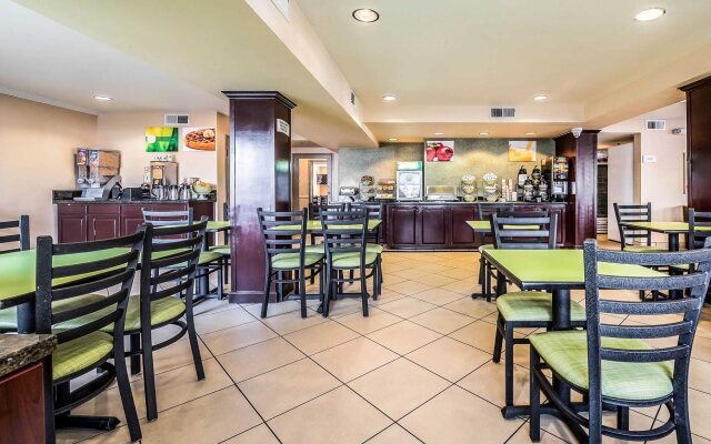 Quality Inn & Suites