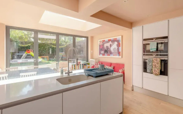 Beautiful Family-Friendly 3BD House - North Sheen