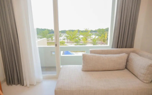 Pollos Hotel & Galerry Rembang