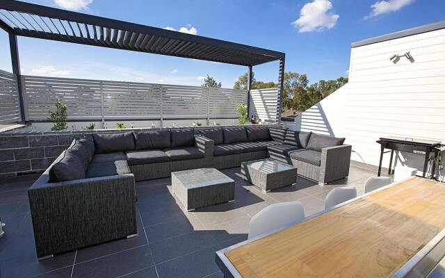 Astina Serviced Apartments - Parkside
