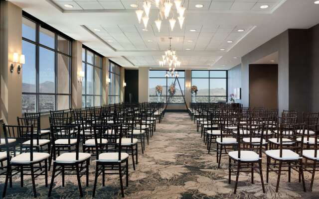 DoubleTree by Hilton El Paso Downtown