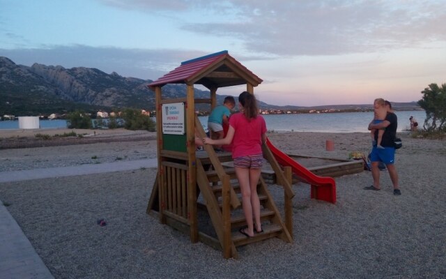 Apartments Dadić near Pebble Beach Jaz
