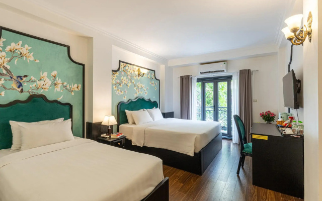 Hanoi House  & Travel