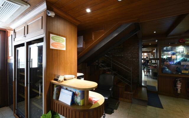 72 Ekamai @ Sukhumvit Hotel