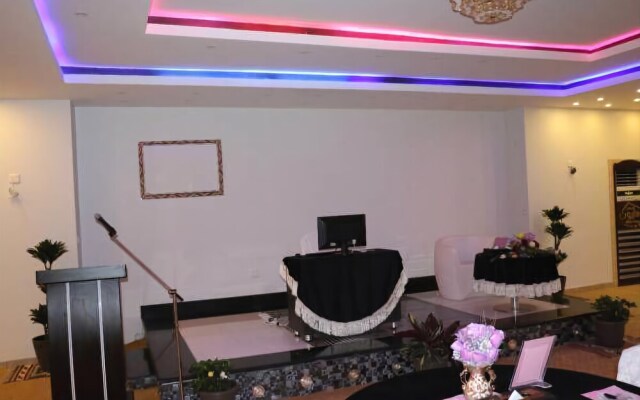 Million Palace Hotel