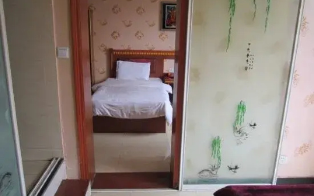 Ganxian New Celebrity Hotel