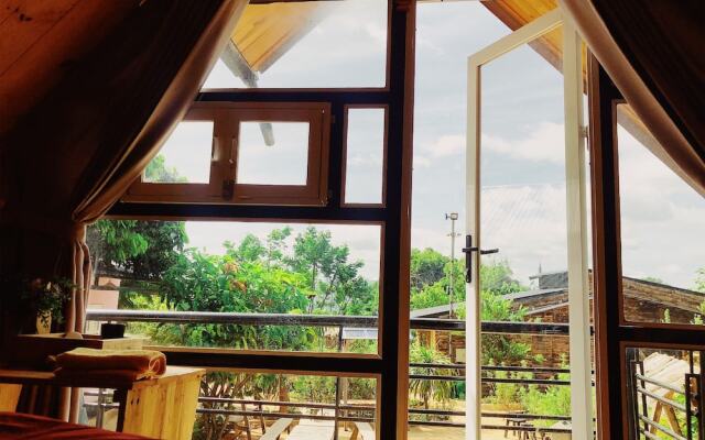 Pho Nui Tinh Yeu Homestay Moc Chau