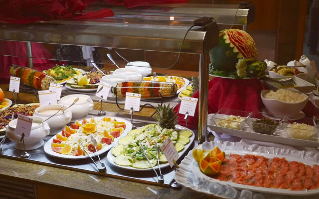 Universal Hotel Perla