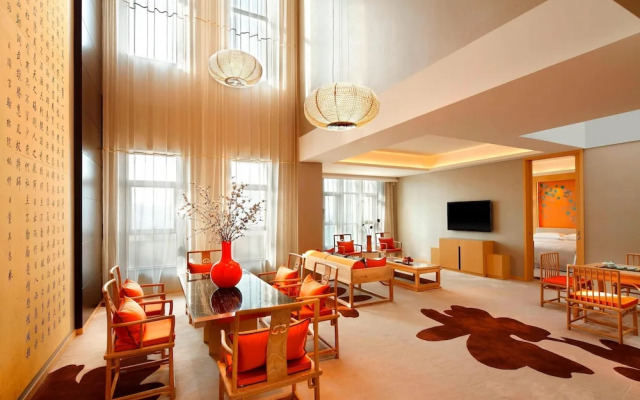Four Points by Sheraton Luohe