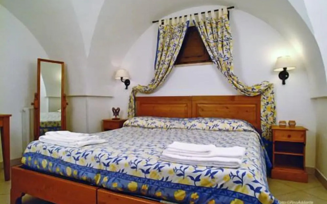 Hotel Masseria L'Ovile