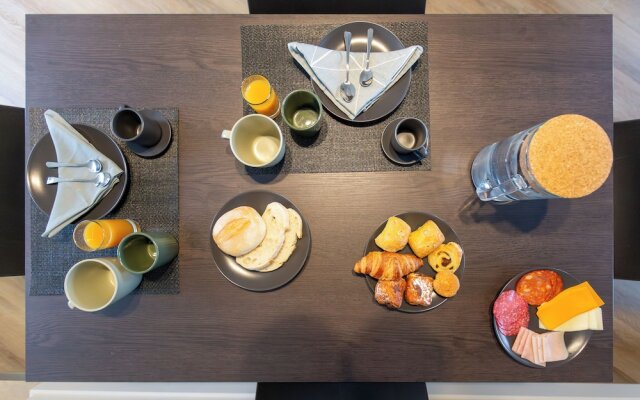 Aspasios Bonjardim Apartments