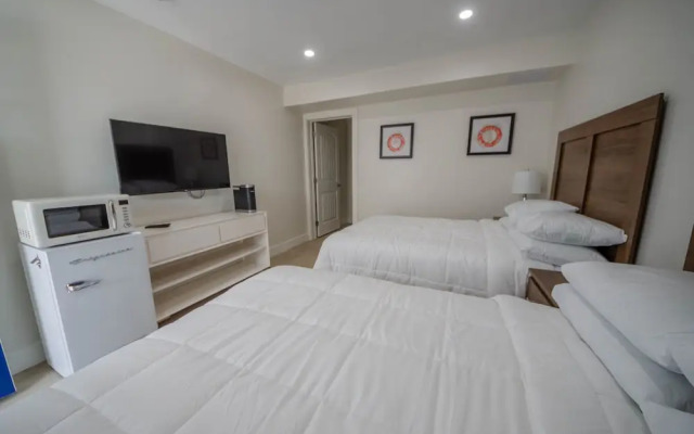 Seaport Inn