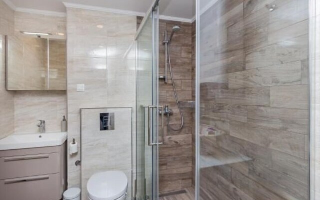Sea View Apartments - Leo