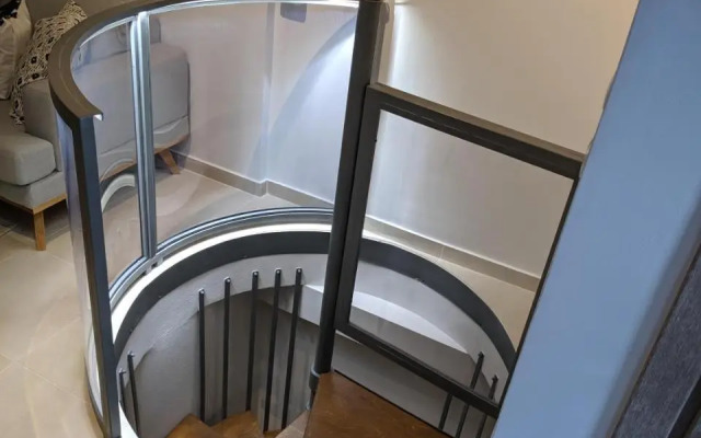 Stylish Ground Floor Maisonette