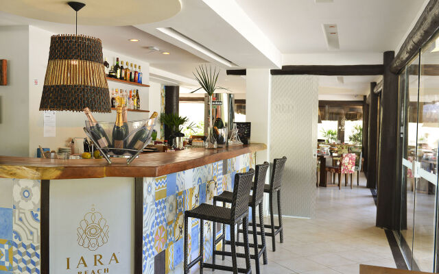 Iara Beach Hotel