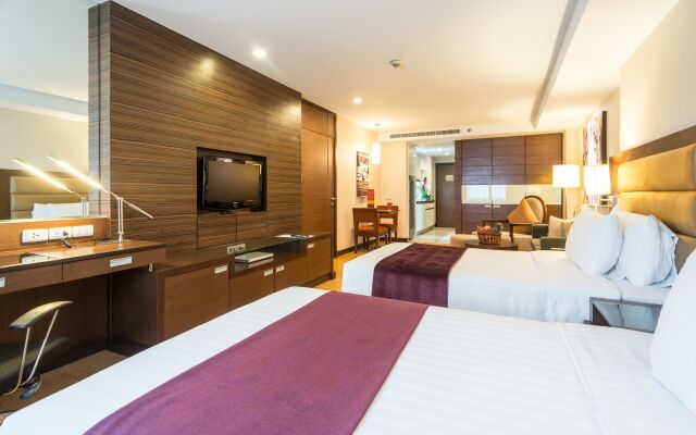 Novotel Living Bangkok Sukhumvit Legacy