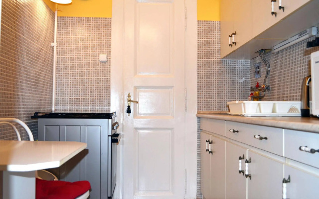 Central Boulevard Apartment