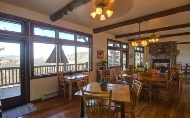 Taharaa Mountain Lodge
