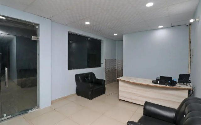 Mohit International 2 By OYO Rooms