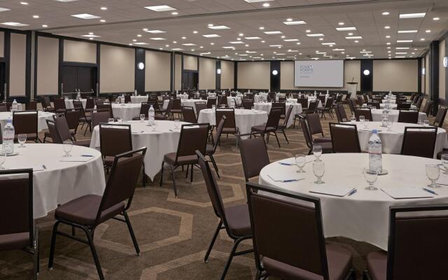 Element Toronto Airport