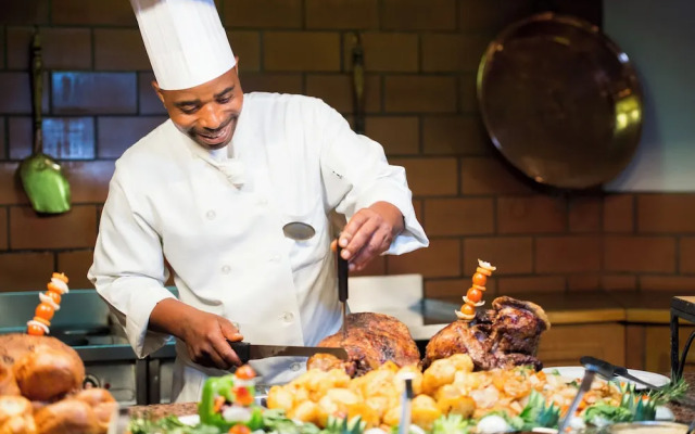 Cathedral Peak Hotel