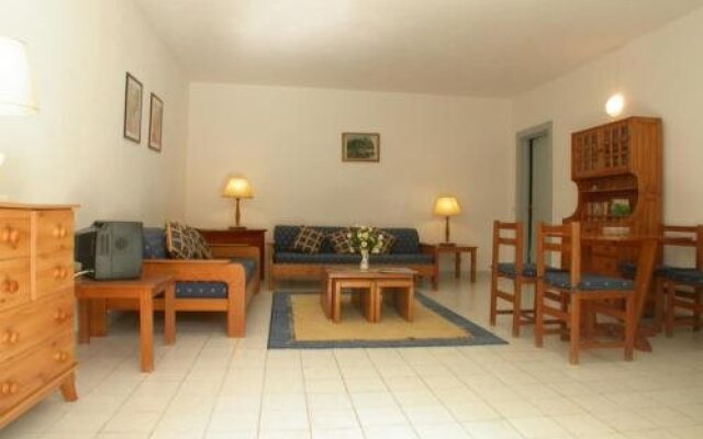 Vale San Antonio Apartments