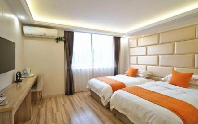 Shell Shanghai Baoshan District  Songbin Road Subway Station Hotel