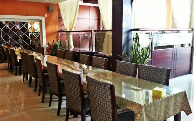 One World Hotel