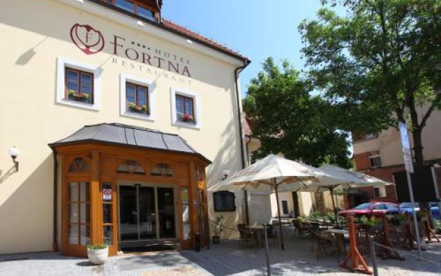 Restaurace A Hotel Fortna