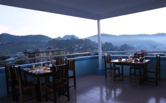 Pine Breeze Hotel