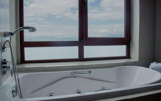 Radisson Hotel Puerto Varas