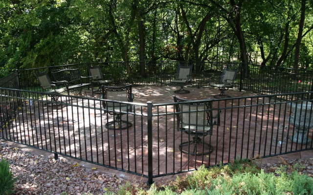 Best Western Plus Midwest Inn & Suites