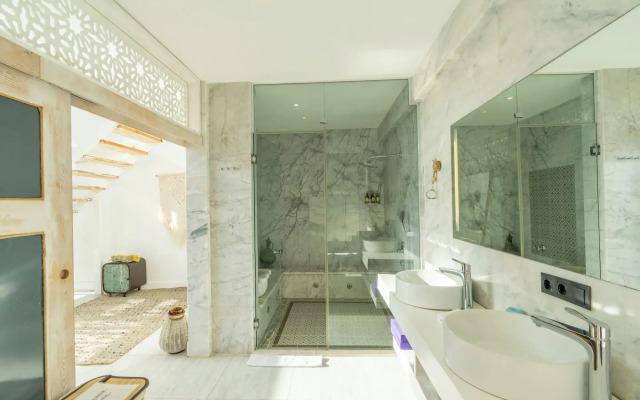 Mandalina Luxury Suites