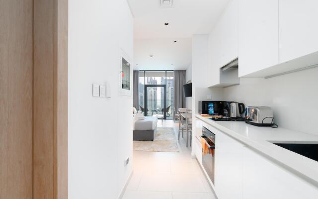 GLOBALSTAY. New Marquise Square Building in Business Bay