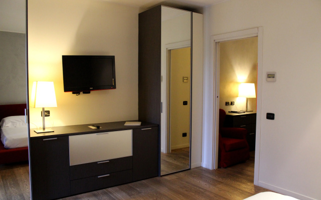 Joia Hotel & Luxury Apartments