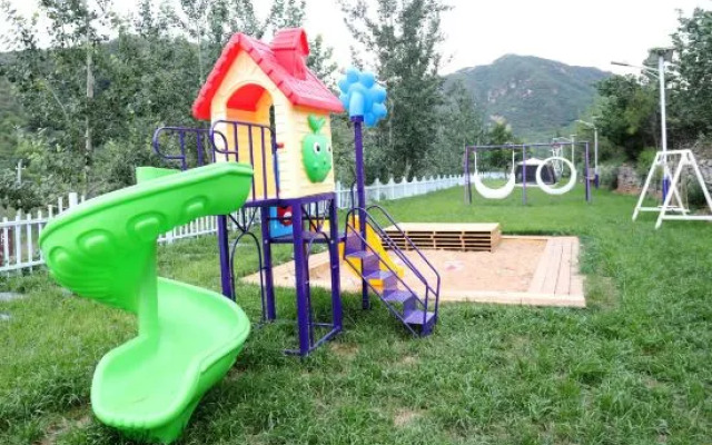 Tongban Parent-Child B&B (Yanqing Badaling Town)
