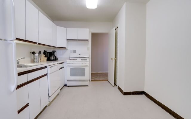 Wonderful Apt Crystal City with Gym