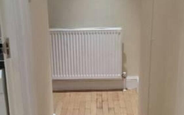 North End Road Apartment