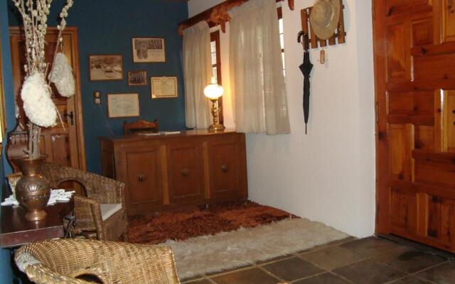 Frixos House