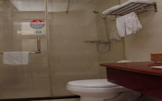 GreenTree Inn Nanjing Yinqiao Market Hotel