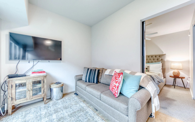 Q21 Vacation Rentals