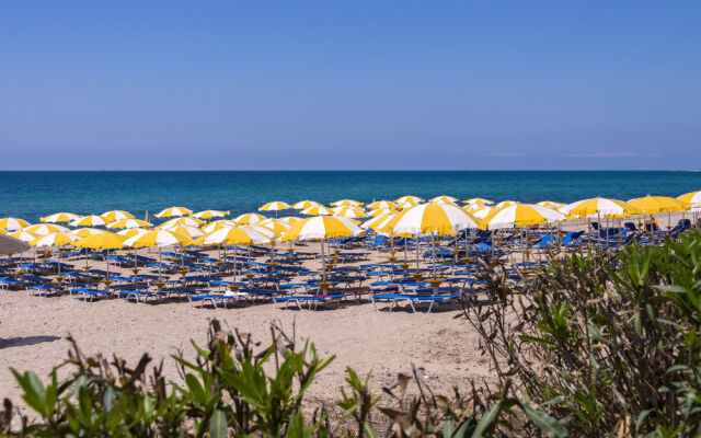 Ninos Grand Beach Resort