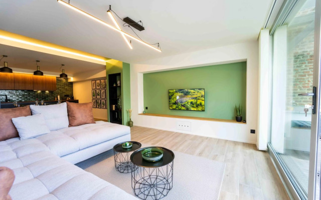 SPA & Garden - Luxury Private Apart' Mons Center