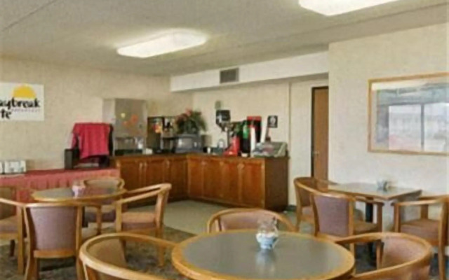 Sunset Inn & Suites - Lincoln Airport