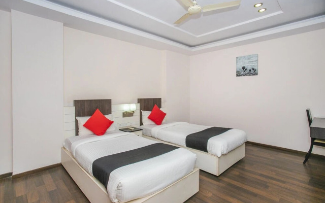 Hotel Comforts Suites