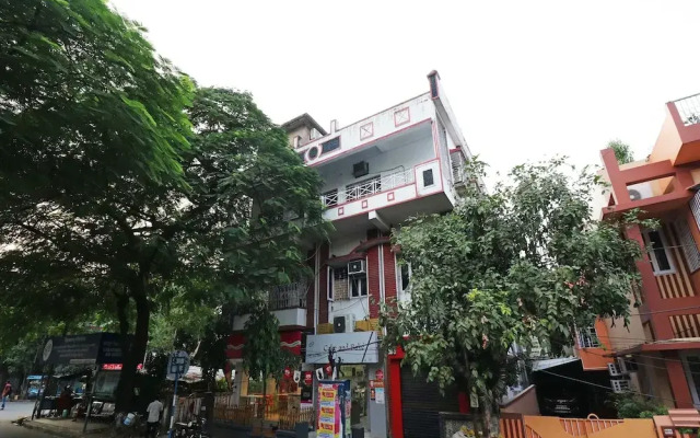 OYO 23479 Studio Atrium