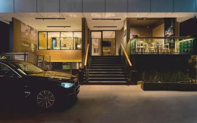 Click Hotel Biz - Bangalore Airport