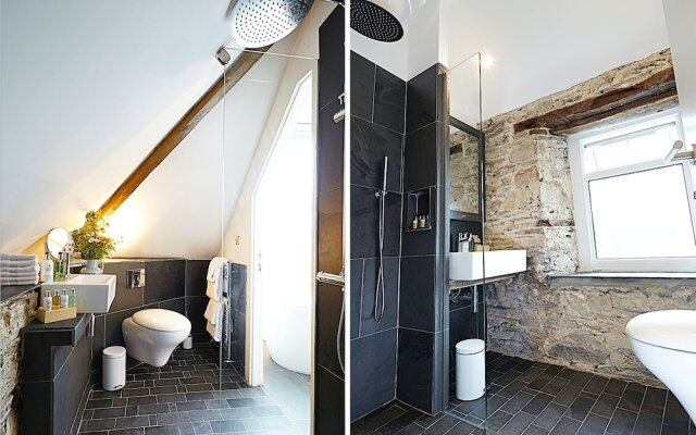 Live and Let Live Inn